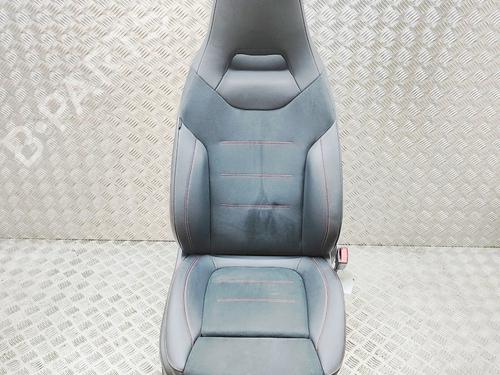 sde-hjre-fortil-mercedes-benz-cla-c118-2019-39656060 main image