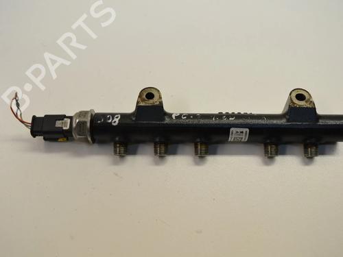 Used Injection rail Injection rail PEUGEOT 308 I (4A_, 4C_) 1.6 HDi (109 hp) 33355105 33355105