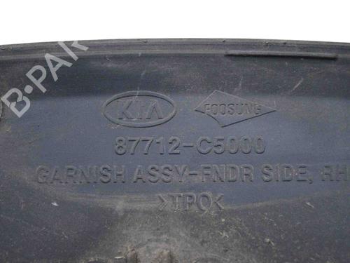 Front right wheel arch trim KIA SORENTO III (UM) 2.2 CRDi | BP30245225C135 