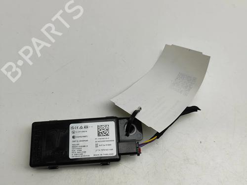 Used Electronic module Electronic module TESLA MODEL Y (5YJY) Long Range All-wheel Drive (514 hp) 33378974 33378974