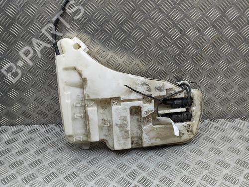 Used Windscreen washer tank BMW 5 Touring (F11) M 550 d xDrive (381 hp) 30004885