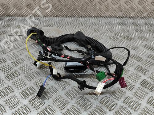 BP27769782E16 main image