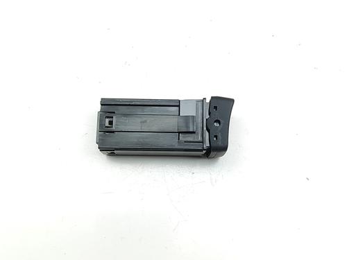 Switch TOYOTA COROLLA Estate (_E21_) 1.8 Hybrid (ZWE211) | BP29812673I30