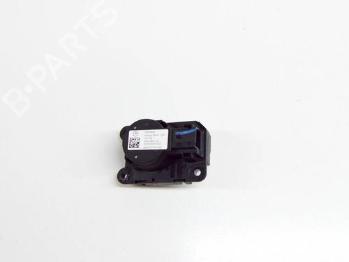 Used Electronic module PEUGEOT 2008 II (UD_, US_, UY_, UJ_, UR_, UC_) 1.2 PureTech 100 (USHNK) (101 hp) 14645710