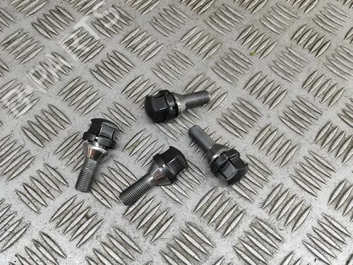 BP28562317O1 main image