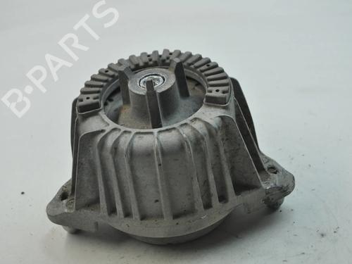 Used Engine mount Engine mount MERCEDES-BENZ E-CLASS (W212) E 250 CDI / BlueTEC (212.003, 212.004) (204 hp) 33339452 33339452