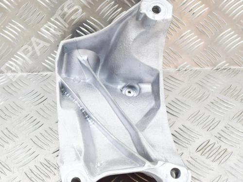 Used Support PORSCHE CAYENNE (92A) 4.2 S Diesel (385 hp) 14616904