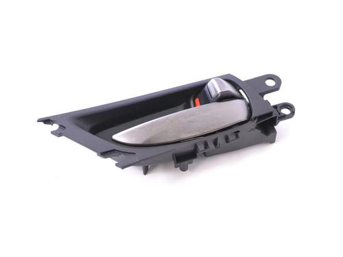 rear-right-interior-door-handle-lexus-gs-_l1_-2011-30619973 main image