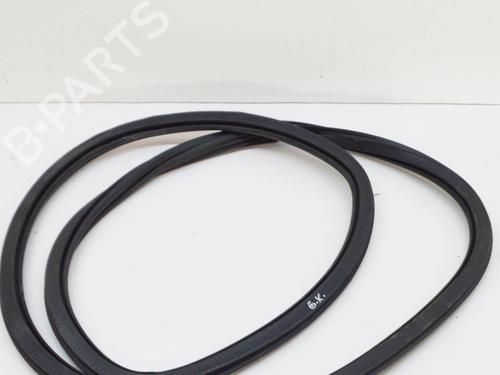 Used Rubber door seal AUDI Q3 (8UB, 8UG) RS 2.5 quattro (310 hp) 14651738