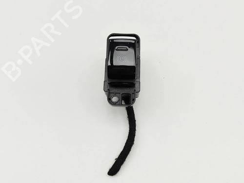 switch-alfa-romeo-giulia-952_-2015-36275399 main image