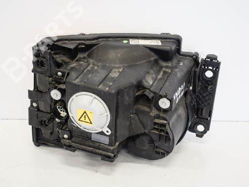 Left headlight LAND ROVER DISCOVERY III (L319) 2.7 TD 4x4 | BP7740710C28 