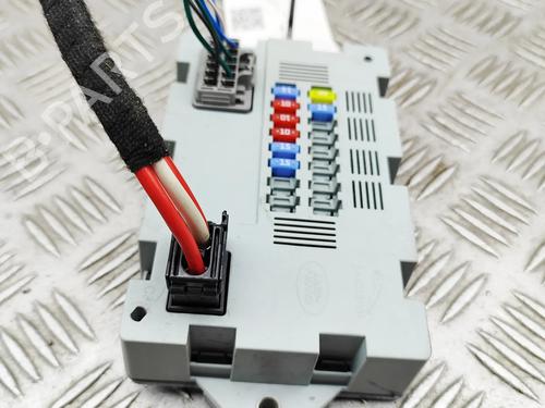 Fuse box JAGUAR XE (X760) 2.0 D | BP38239275E1 - Image 2