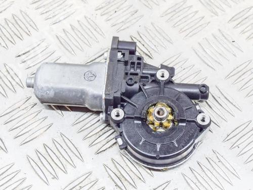 Used Left rear window motor TOYOTA HILUX VII Pickup (_N1_, _N2_, _N3_) 2.5 D-4D 4WD (KUN25) (144 hp) 6774262