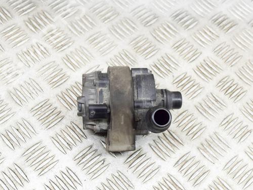 Used Auxiliary water pump BMW i3 (I01) Electric (170 hp) 15774773