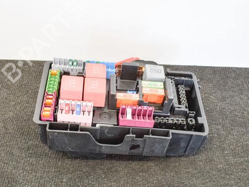 Used Fuse box Fuse box MERCEDES-BENZ C-CLASS (W205) C 200 (205.042) (184 hp) 6752540 6752540