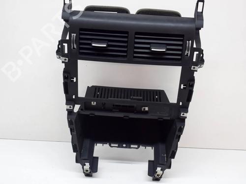 Used Middle console Middle console LAND ROVER DISCOVERY SPORT (L550) 2.0 D 4x4 (180 hp) 9167610 9167610