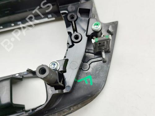 Middle console MASERATI LEVANTE SUV (M161) 3.0 D Q4 | BP33385902I22  - Image 9