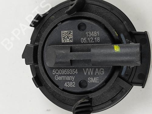 Electronic sensor SKODA SUPERB III Estate (3V5) 2.0 TDI | BP26281232M84 