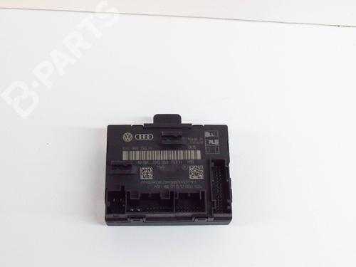 Used Electronic module Electronic module AUDI Q3 (8UB, 8UG) 2.0 TDI quattro (177 hp) 10673456 10673456