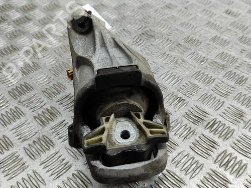 Used Engine mount Engine mount AUDI A4 B9 Avant (8W5, 8WD) 2.0 TDI (150 hp) 17549097 17549097