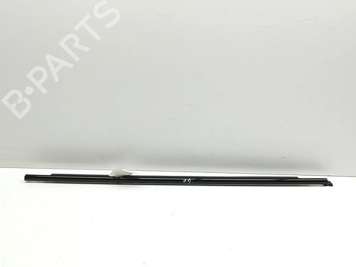 Dørliste Dørliste VOLVO XC90 II (256) B5 Mild Hybrid AWD (250 hp) 33385414 33385414