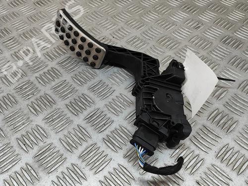 pedal-mercedes-benz-cla-c118-2019-27783913 main image