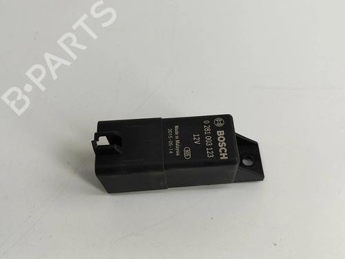 Otra JAGUAR XE (X760) 2.0 D (180 hp) 24819227