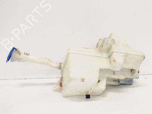 Windscreen washer tank VOLVO V40 Hatchback (525) D2 | BP6744844C113 