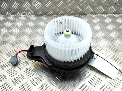 Used Heater blower motor Heater blower motor FORD KUGA III (DFK) 2.5 FHEV (190 hp) 39205339 39205339
