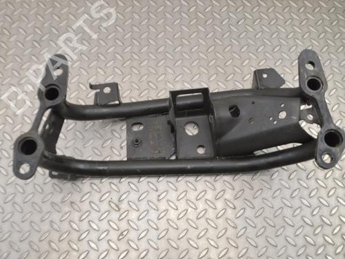 Used Gearbox mount Gearbox mount LAND ROVER RANGE ROVER SPORT II (L494) 3.0 SDV6 4x4 (306 hp) 33351927 33351927