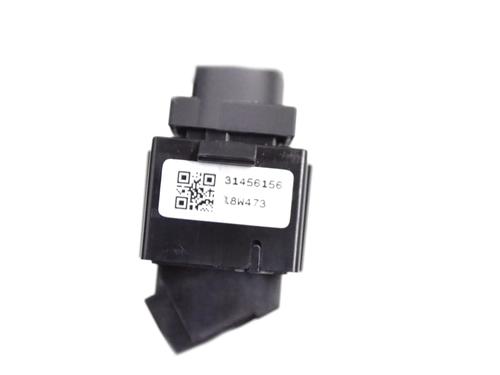 Switch VOLVO XC40 (536) T4 AWD | BP30267660I30