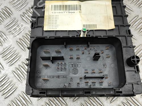 Fuse box VW TIGUAN (5N_) 2.0 TDI 4motion | BP33384477E1 - Image 8