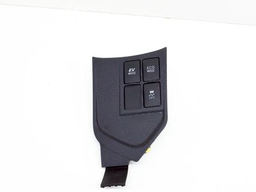 Used Switch TOYOTA YARIS (_P13_) 1.5 Hybrid (NHP130_) (101 hp) 8840677