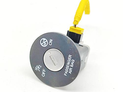 Kombi Kontakt / Stilkkontakt Kombi Kontakt / Stilkkontakt 39473301 39473301