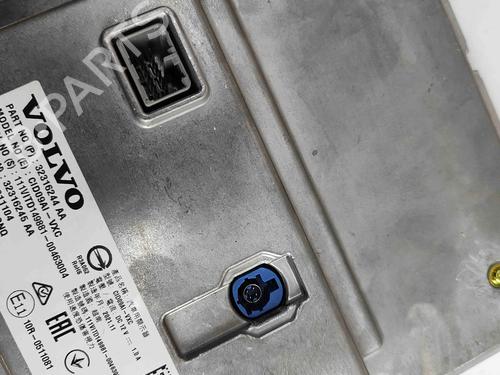 Display VOLVO V60 II (225) B6 Mild-Hybrid AWD | BP29459352C48 