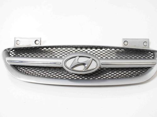 Used Grille HYUNDAI GETZ (TB) 1.1 (63 hp) 30256849