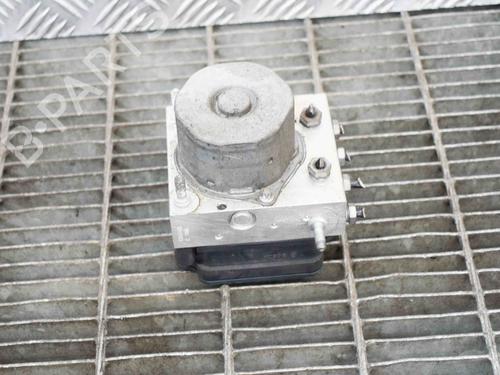 Used ABS pump MERCEDES-BENZ CLA Coupe (C117) CLA 180 (117.342) (122 hp) 6753527