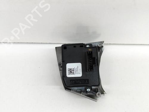 Steering wheel controls TESLA MODEL Y (5YJY) EV Performance All-wheel Drive | BP29485959E15
