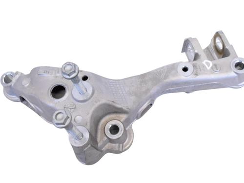 Højre bagtil bærearm MERCEDES-BENZ G-CLASS (W463) AMG G 65 (463.274, 463.275) (630 hp) 30256127