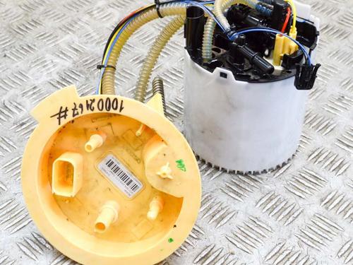 Used Fuel pump TOYOTA RAV 4 IV (_A4_) 2.5 Hybrid 4WD (AVA44, AVA44_) (197 hp) 28548230