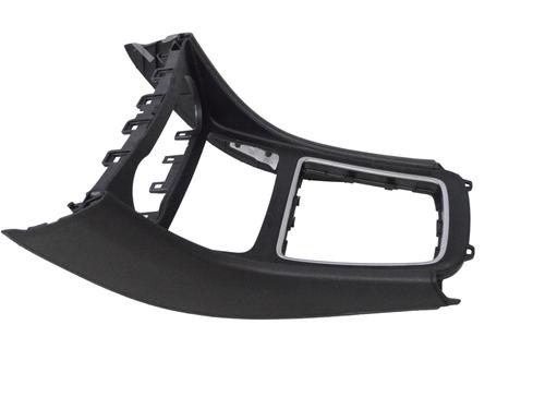 Used Middle console Middle console MERCEDES-BENZ CLA Coupe (C117) CLA 220 CDI / d (117.303) (170 hp) 33355732 33355732