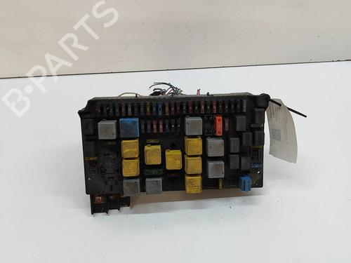 Used Fuse box MERCEDES-BENZ M-CLASS (W163) ML 270 CDI (163.113) (163 hp) 27701929