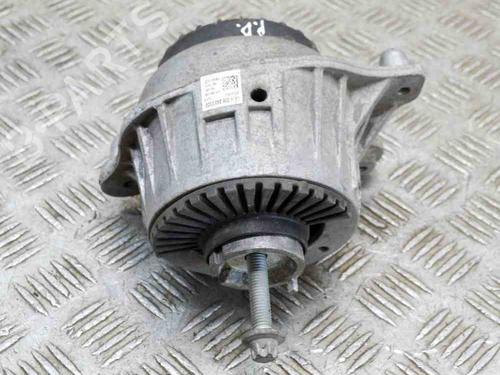 Used Engine mount MERCEDES-BENZ C-CLASS (W205) C 350 e (205.047) (279 hp) 13928399