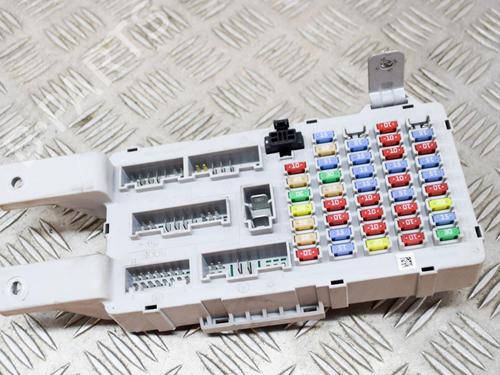Used Fuse box HYUNDAI SANTA FÉ II (CM) 2.2 CRDi 4x4 (197 hp) 10221135