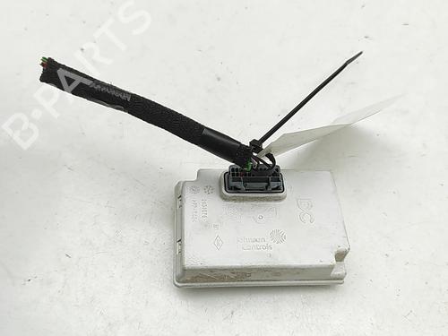 Used Electronic module NISSAN NV400 Platform/Chassis (X62, X62B) dCi 145 (146 hp) 33176735