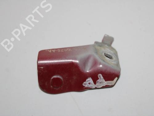 hingedoor-check-strap-jaguar-e-pace-x540-2017-33379759 main image