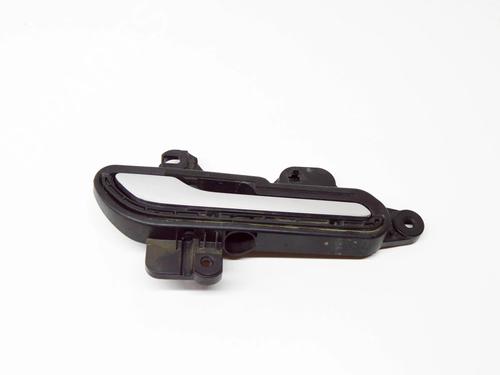 rear-right-exterior-door-handle-tesla-model-3-5yj3-2017-27759563 main image