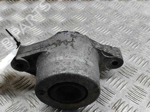 Used Engine mount MASERATI QUATTROPORTE VI 3.0 D (250 hp) 24142492