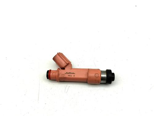 Used Injector Injector TOYOTA YARIS (_P13_) 1.5 Hybrid (NHP130_) (101 hp) 33390246 33390246