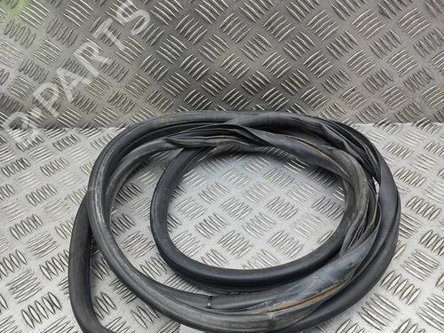 Used Rubber door seal HYUNDAI H-1 Cargo (TQ) 2.5 CRDi (116 hp) 32061459